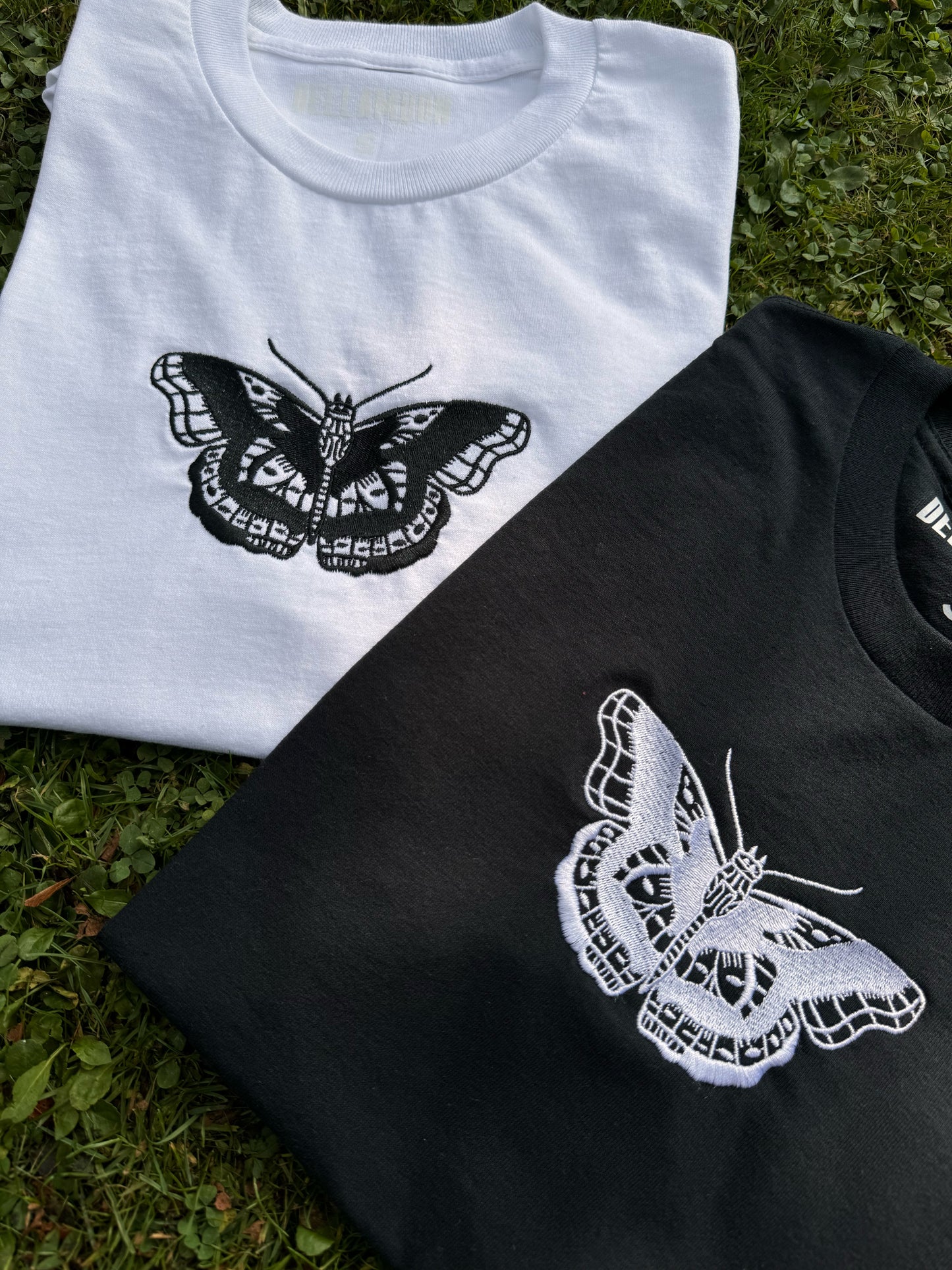 Butterfly White Crewneck / T-Shirt