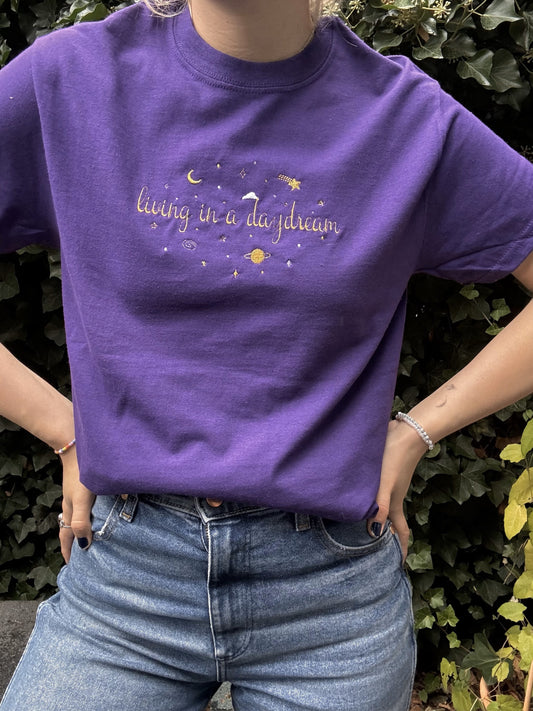 Daydreaming Crewneck / T-Shirt